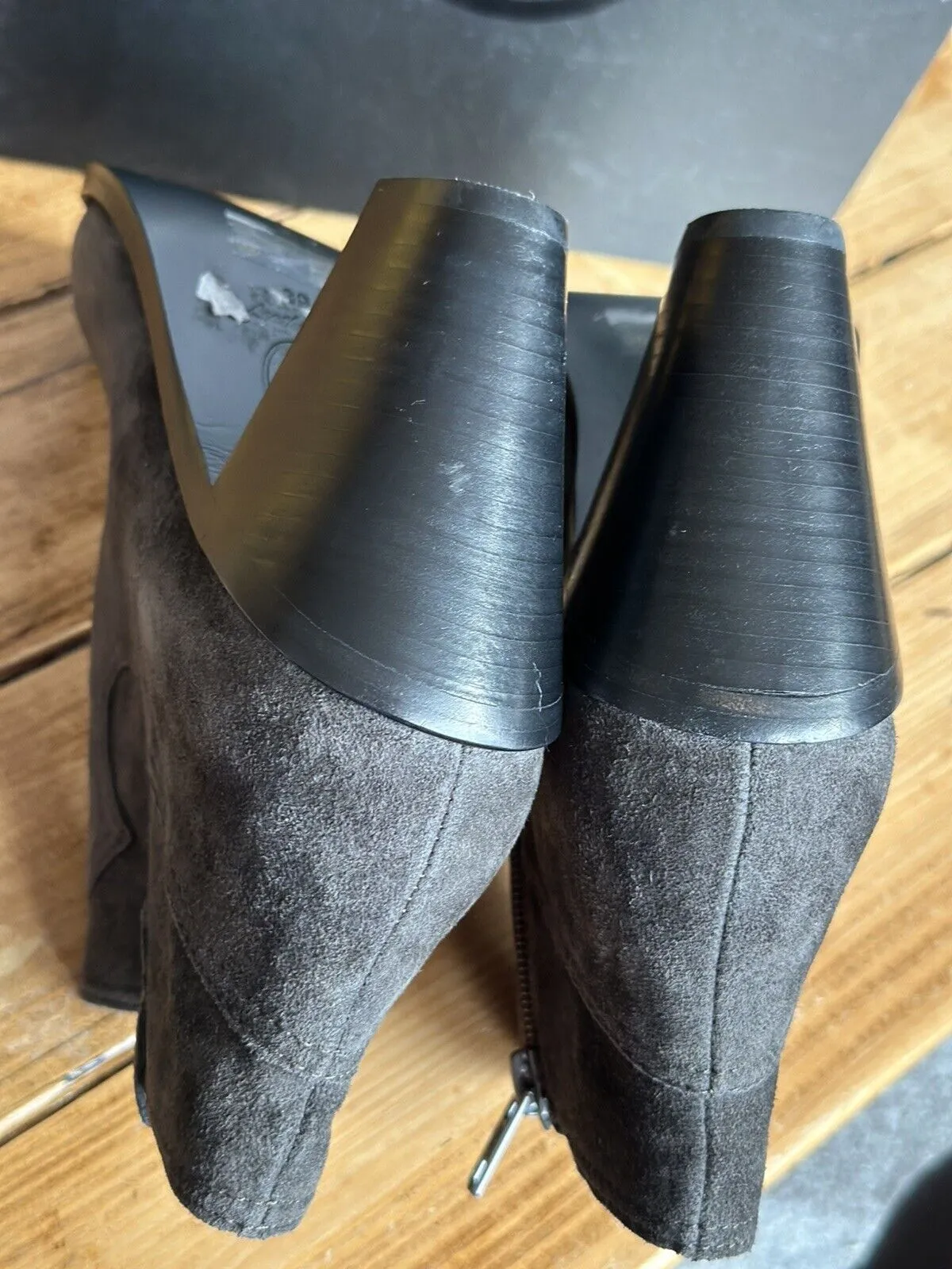 Ash grey suede ankle boots size UK6/US8