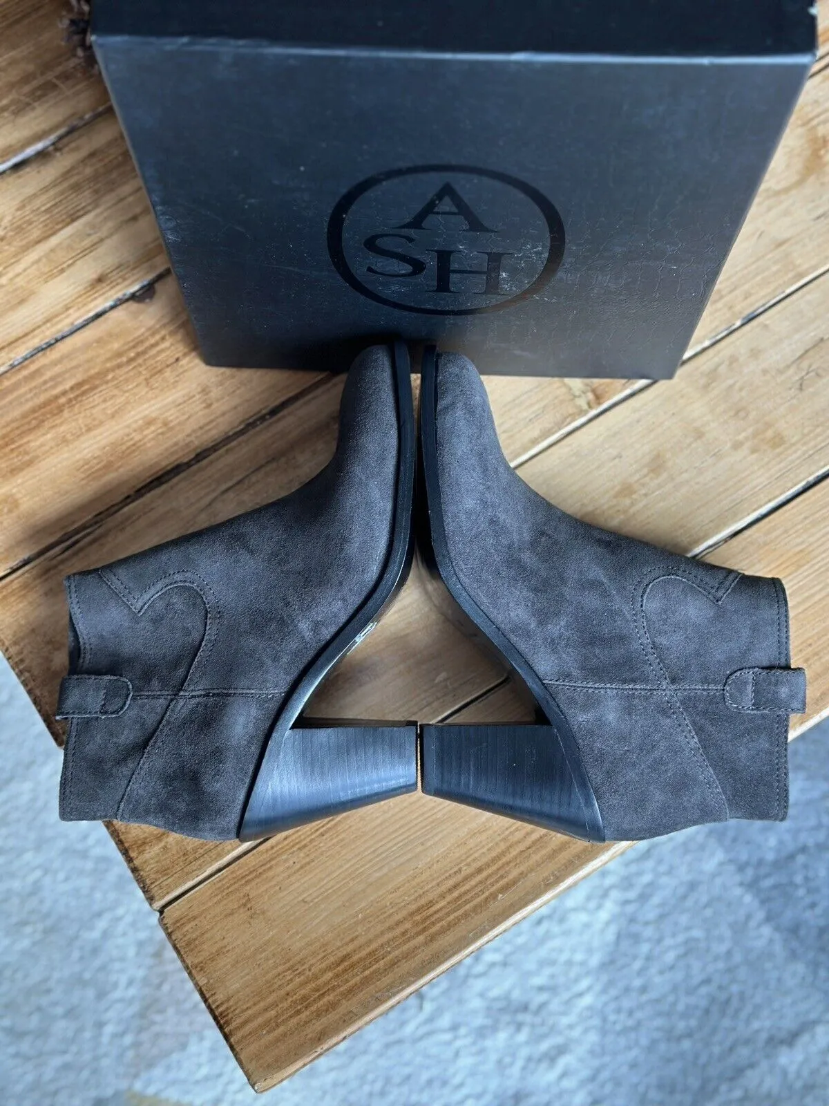 Ash grey suede ankle boots size UK6/US8
