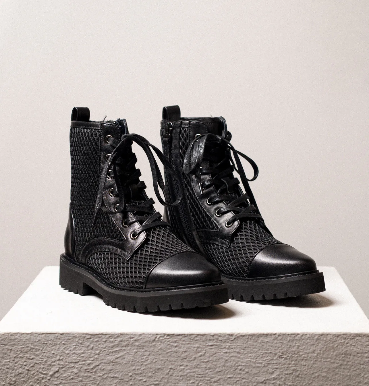 Austin Mesh Boot