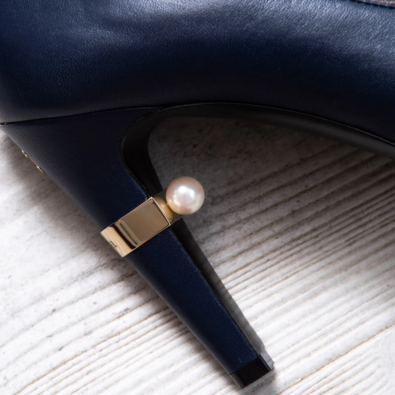 Chanel Black And Blue Leather Ankle  Boots Size 40