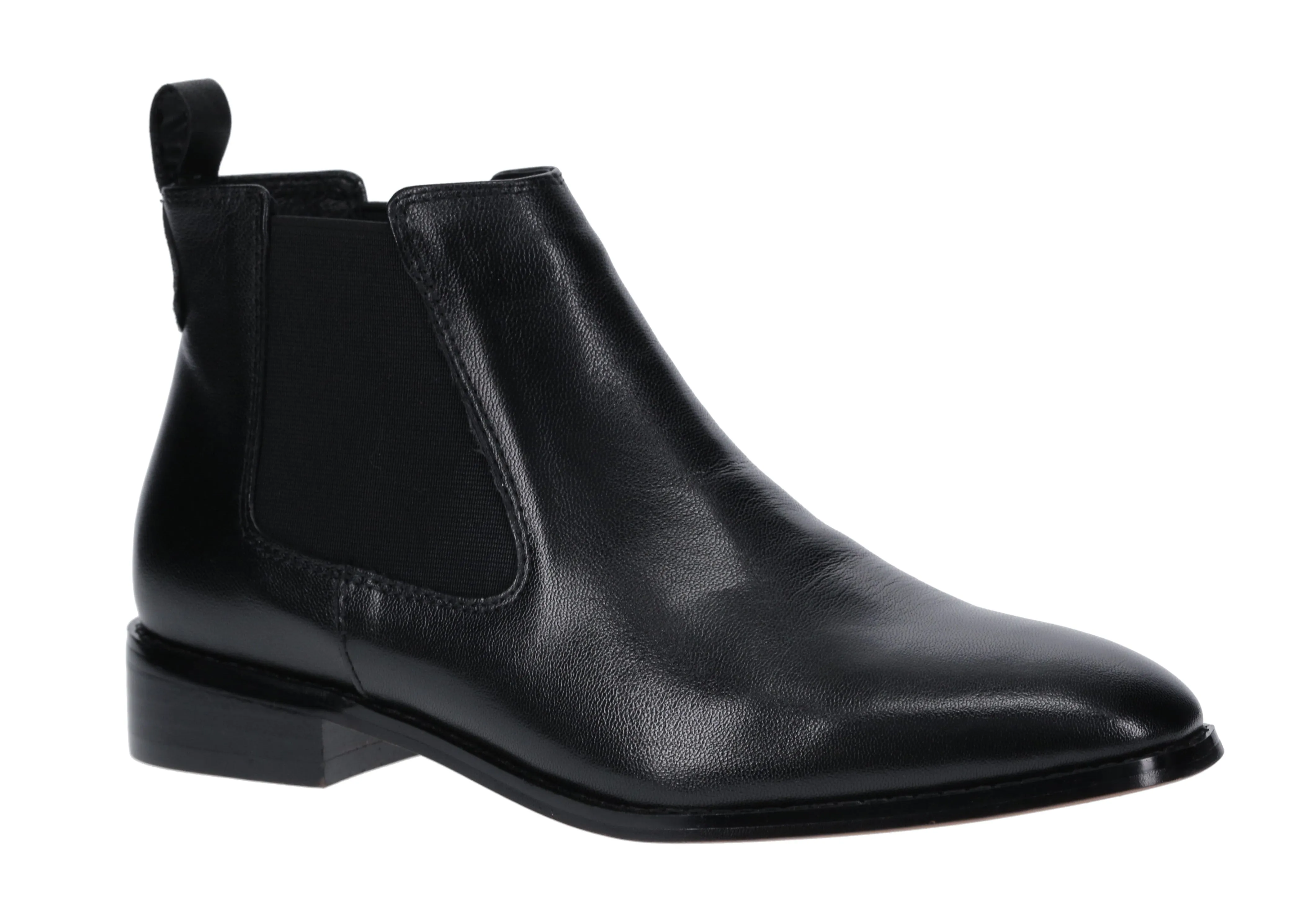 CHELSEA BOOTS