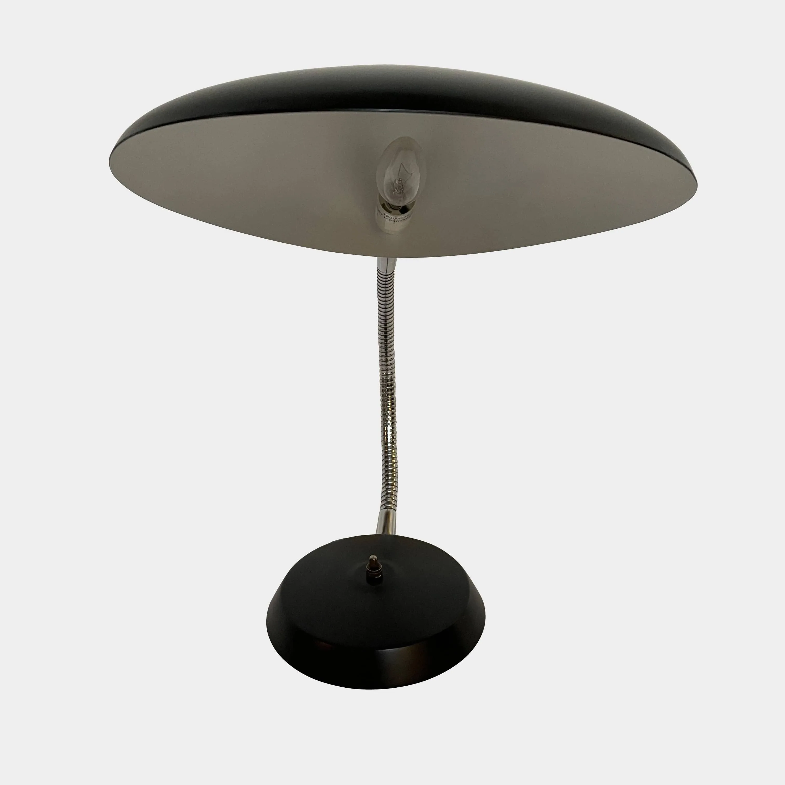 Cobra Desk Lamp