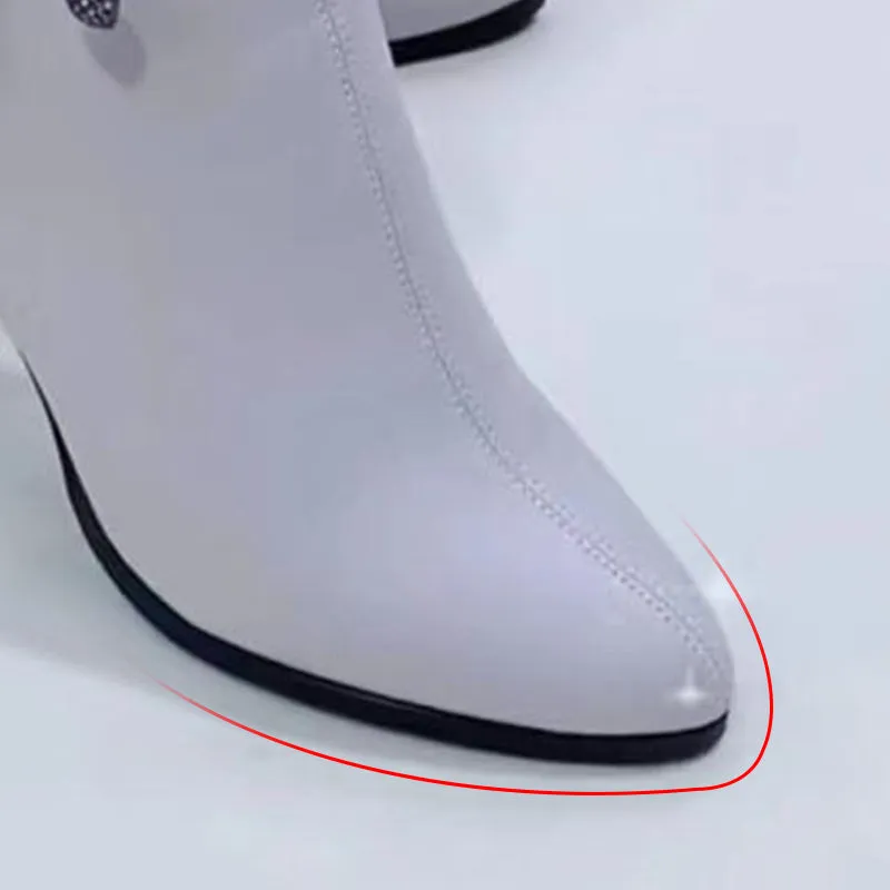 Fashionable Pointed Ankle Boots with Bow